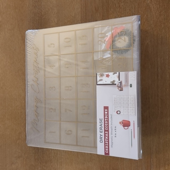 Dry Erase Christmas Countdown Advent Calendar 9"x9" Magnetic Wreath Holiday Deco - Picture 3 of 10